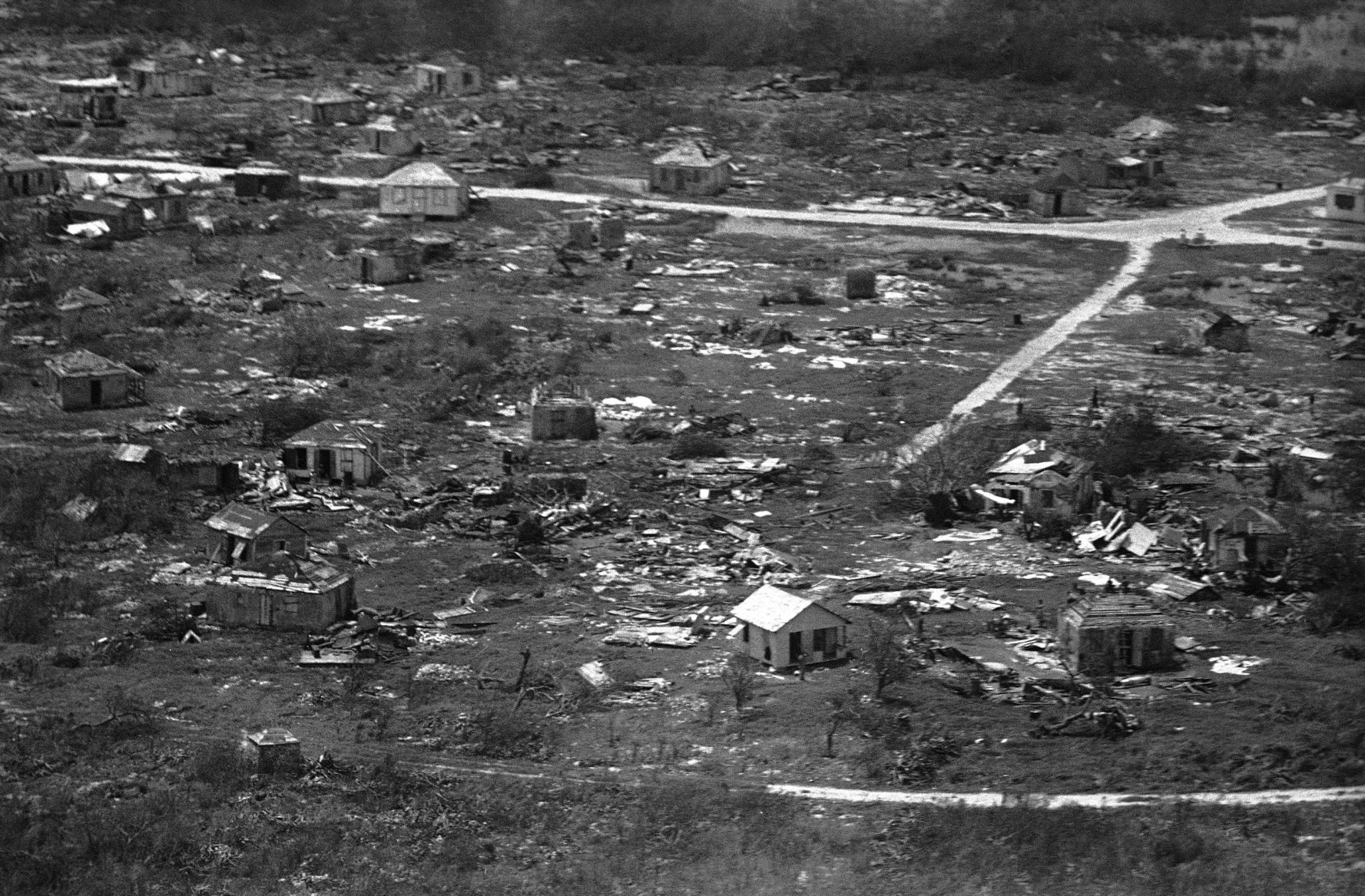 1960: Hurricane Donna